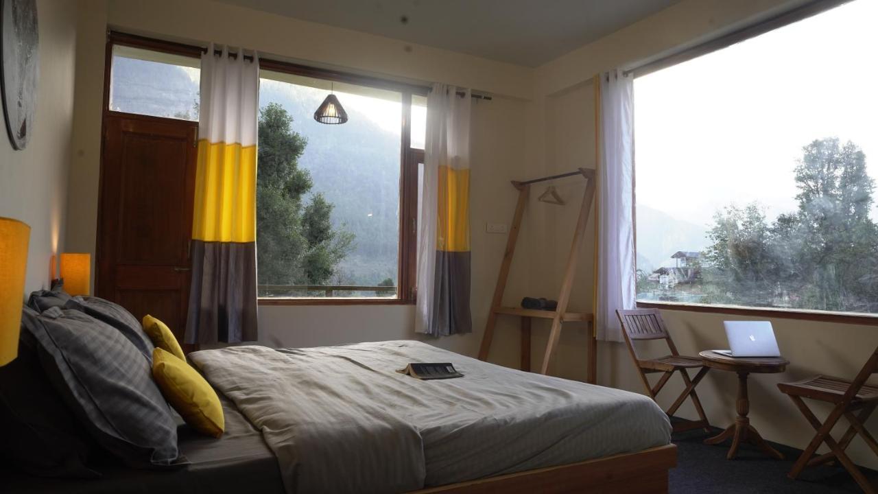 מנאלי Firefly Hostel מראה חיצוני תמונה